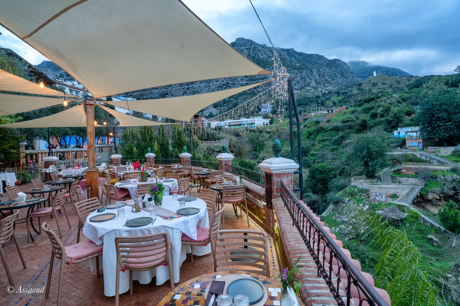 Terraza rooftop en Chefchaouen