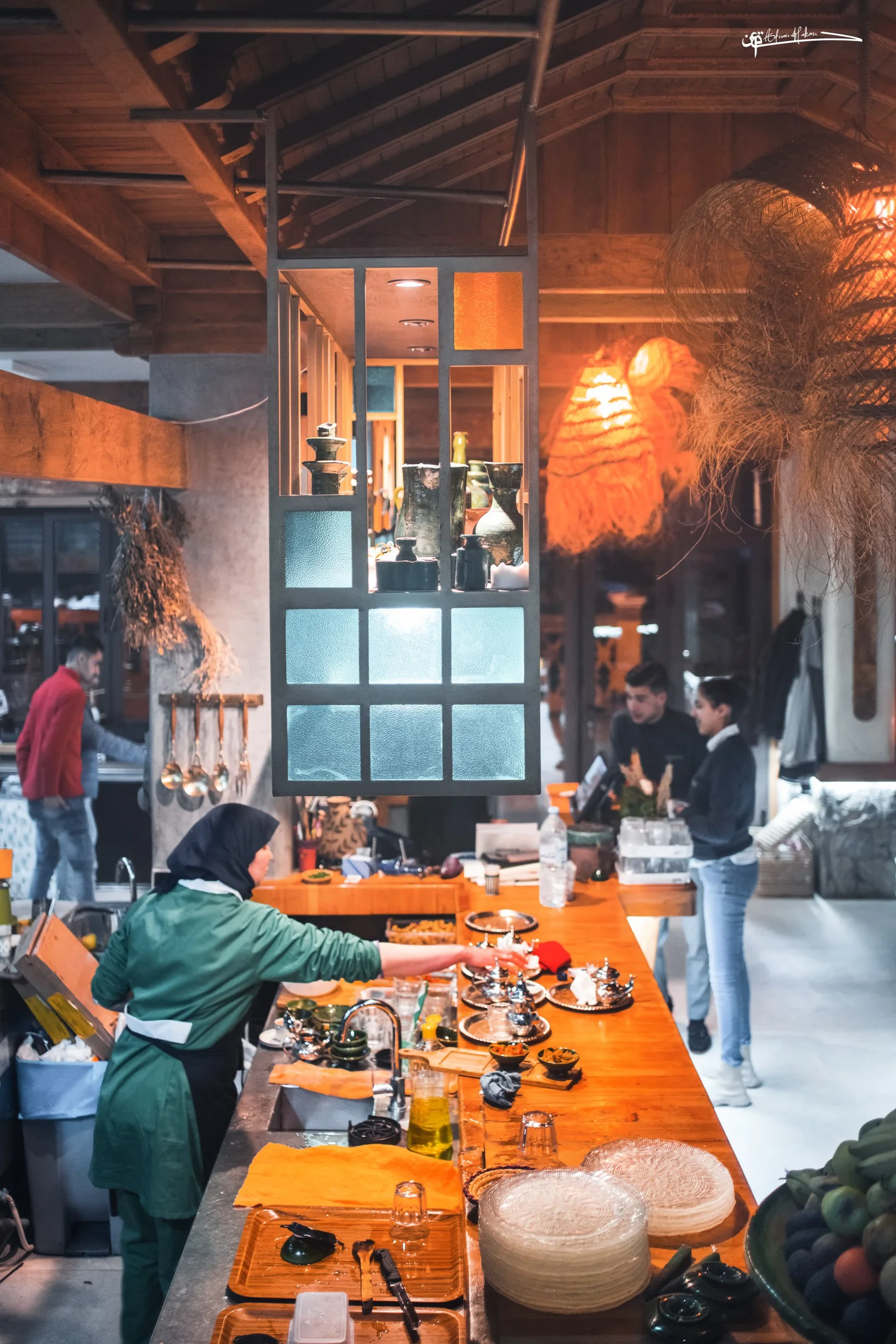 "Fresh, attentive service made our dining experience effortless and enjoyable!"