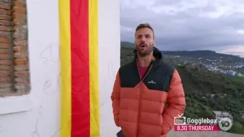 The Amazing Race Australia competitors at Triana in Chefchaouen, scene 1